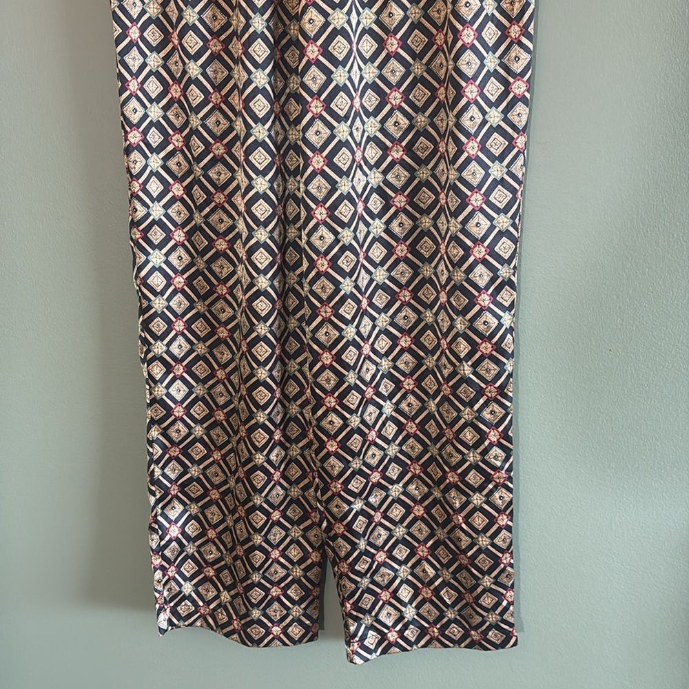 Victoria’s Secret Satin Long Sleeve Button Pajama Set Gold Black Geometric Sz M - Picture 9 of 11